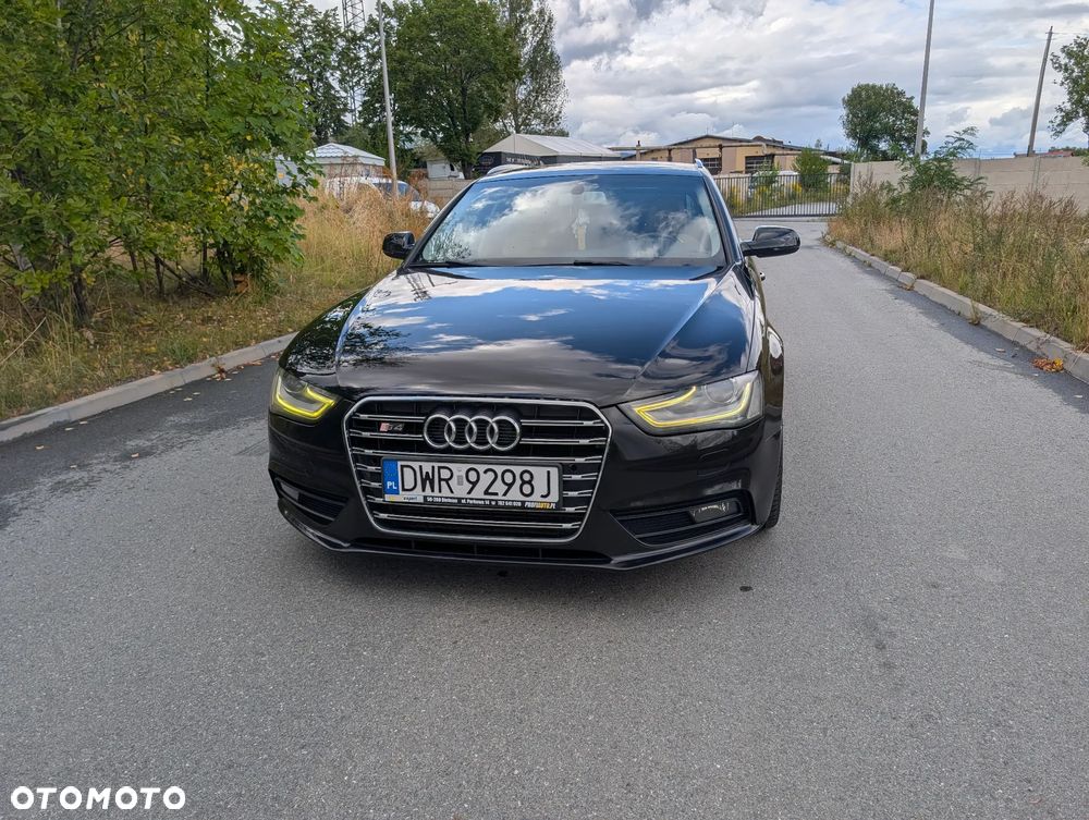 Audi A4 Avant 2.0 TDI DPF Ambition - 2
