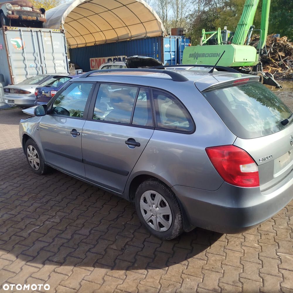 Skoda Fabia 2  na części - 8