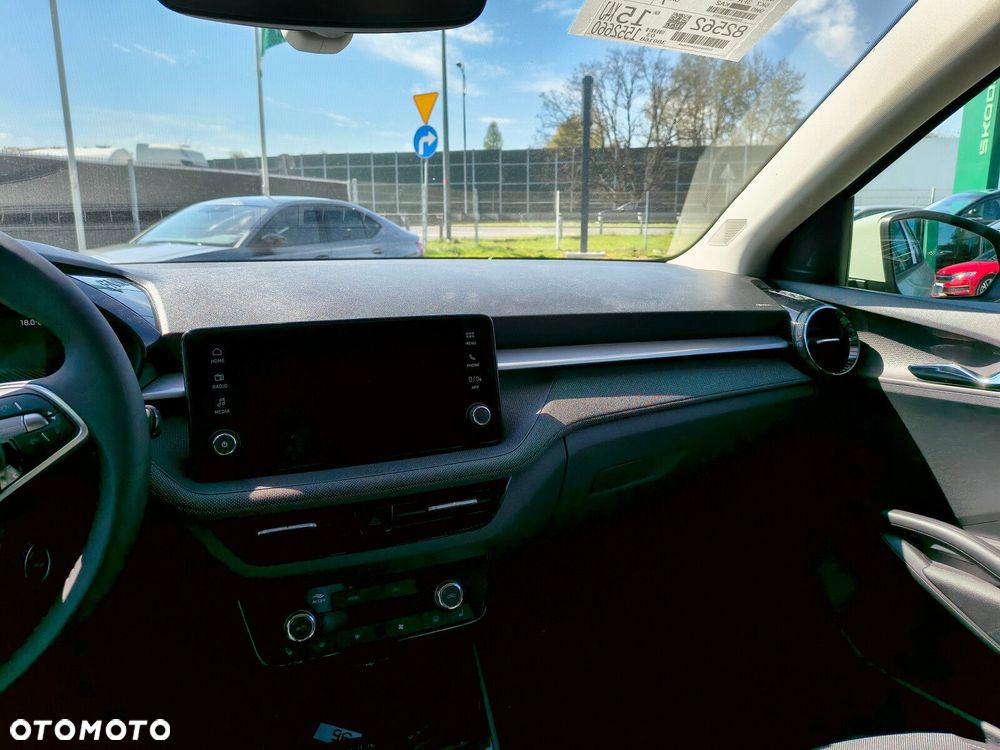 Skoda Fabia 1.0 TSI Drive - 18
