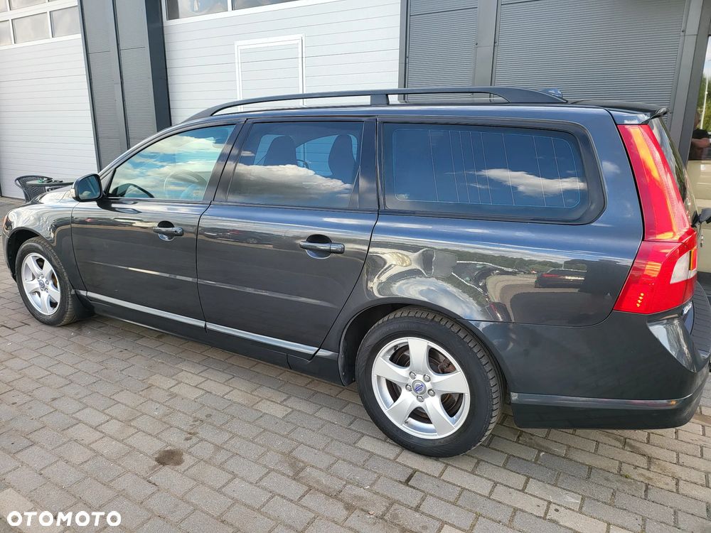 Volvo V70 2.5T Summum - 36