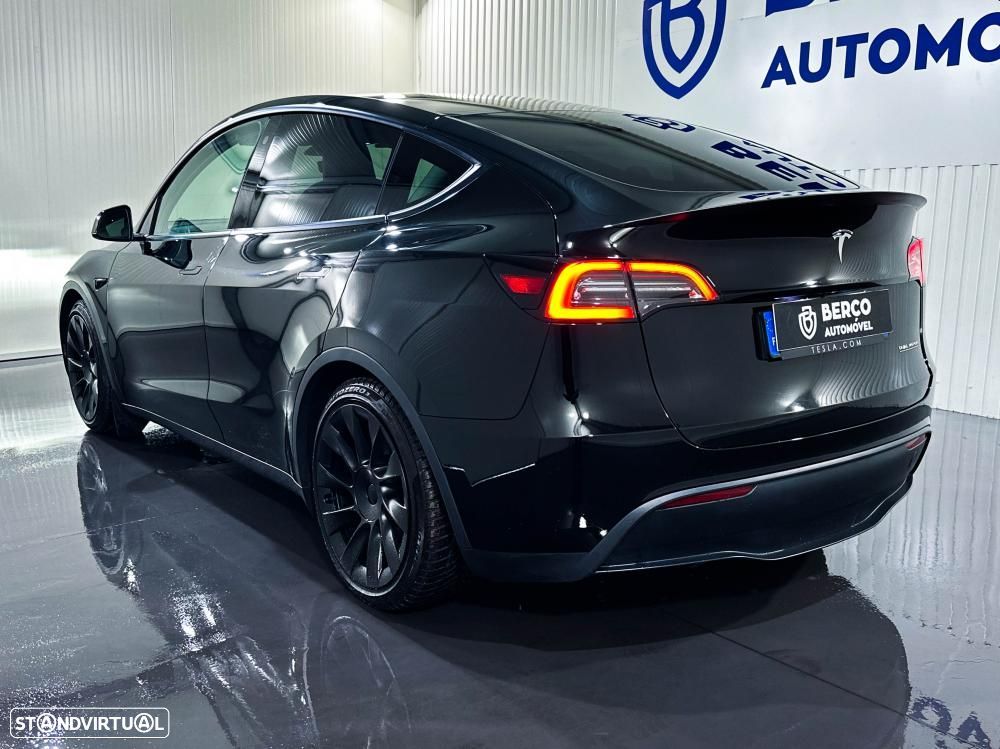 Tesla Model Y Performance Dual Motor AWD - 7