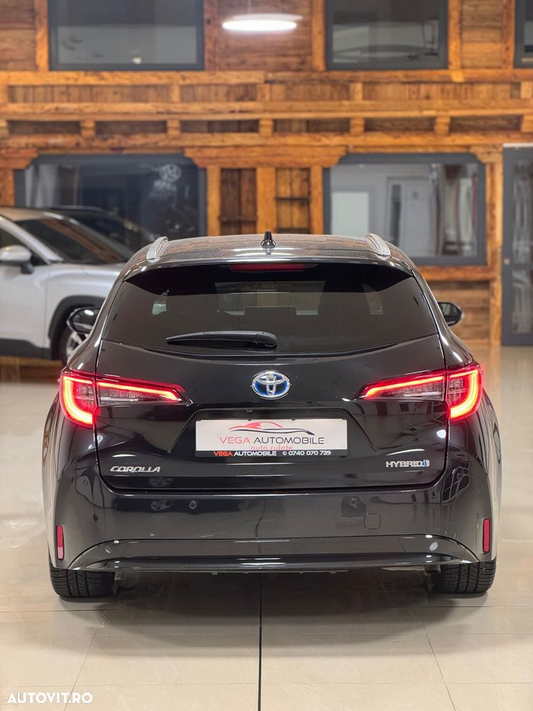 Toyota Corolla 1.8 HSD Exclusive - 35