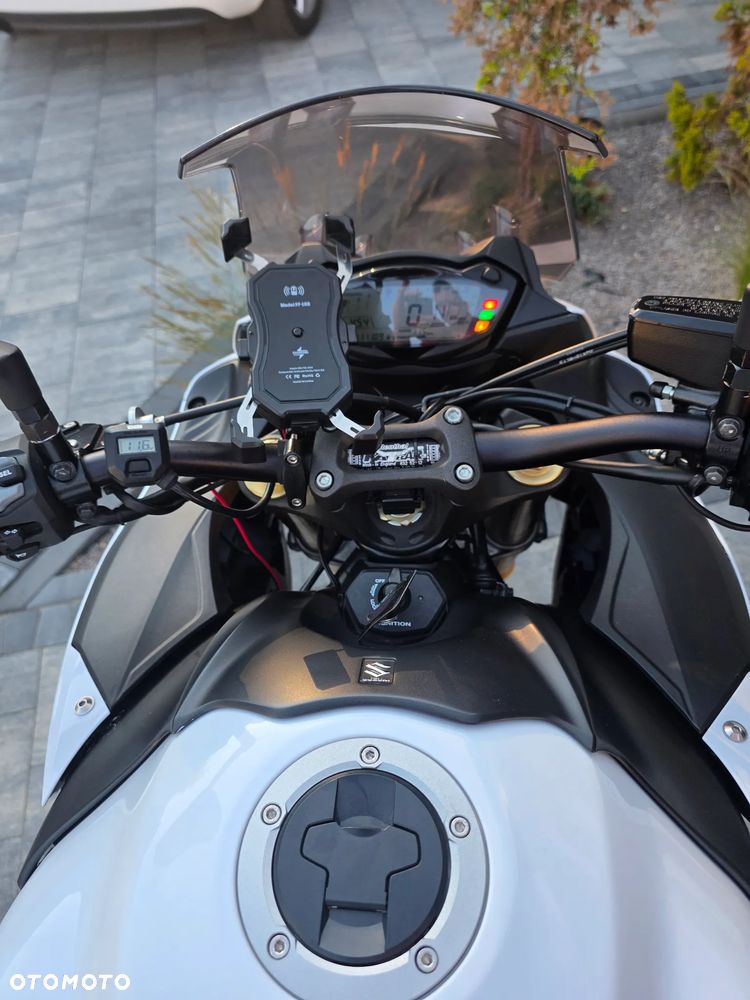 Suzuki GSX 1000 - 9