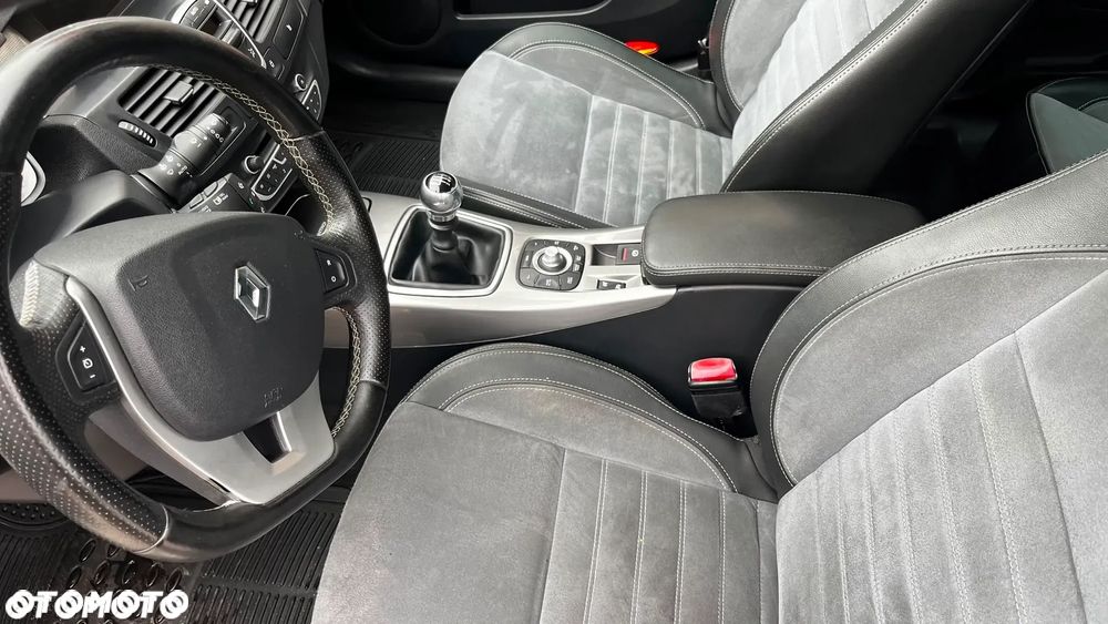 Renault Laguna 2.0 DCi FAP GT - 23