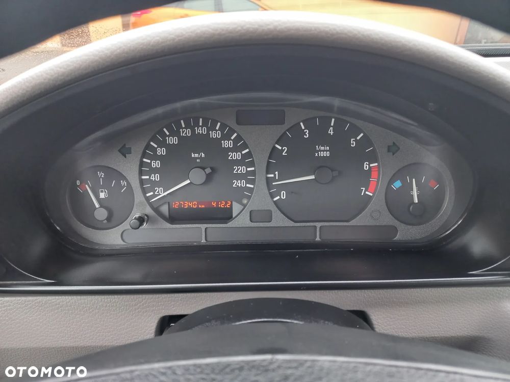 BMW Seria 3 - 21