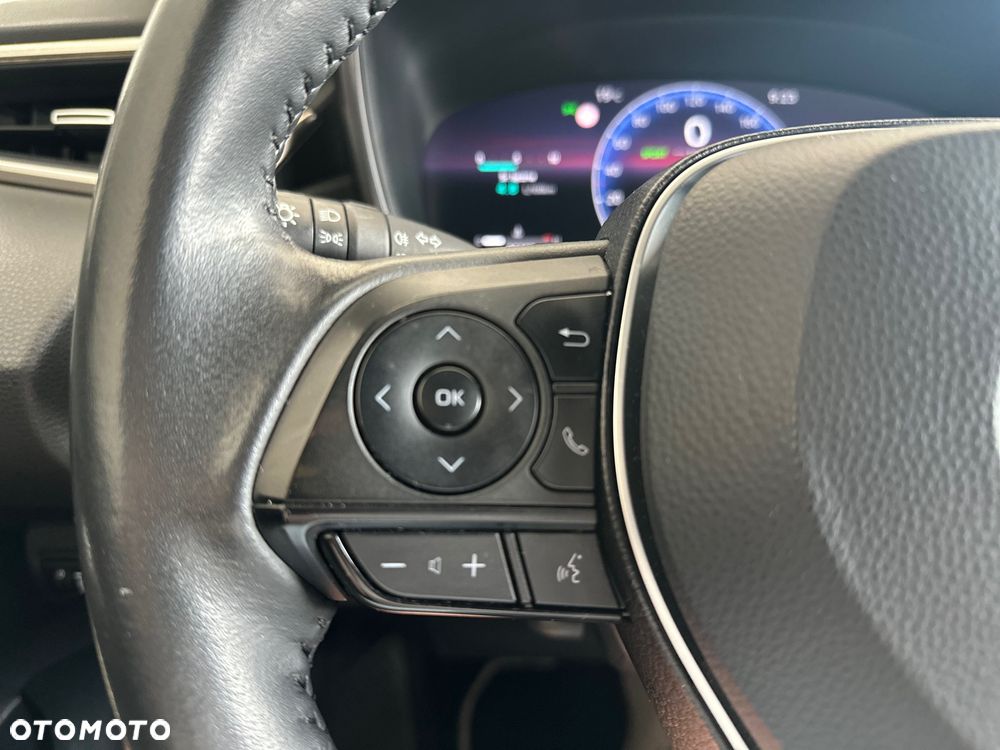 Toyota Corolla 1.8 Hybrid Executive - 28