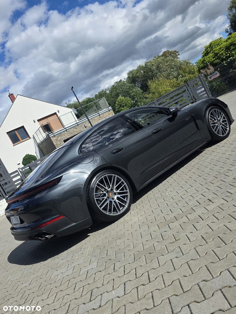 Porsche Panamera 4 E-Hybrid PHEV - 6