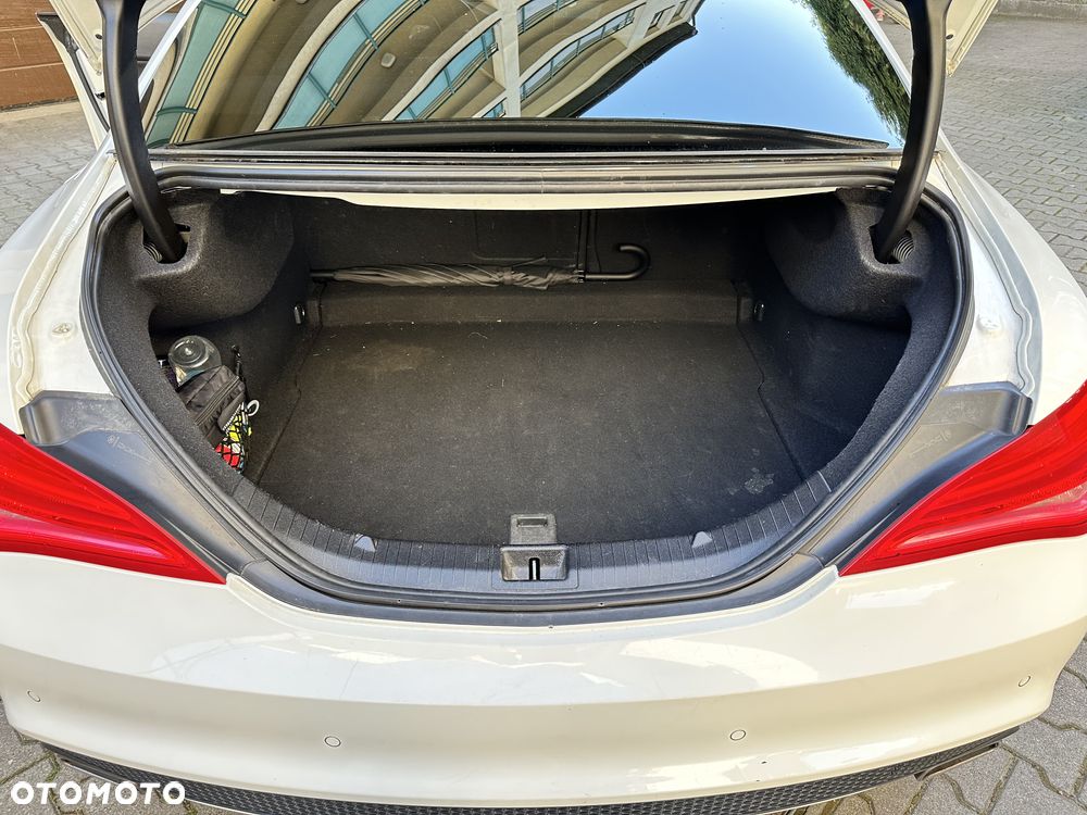 Mercedes-Benz CLA 200 7G-DCT AMG Line - 7