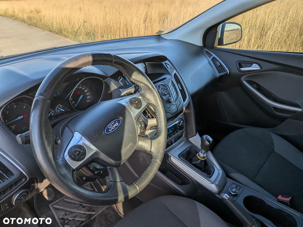Ford Focus - 11