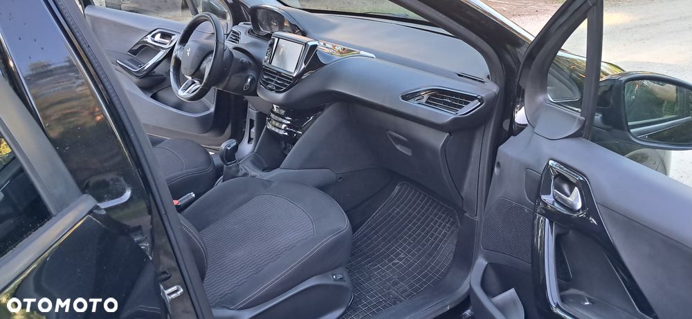 Peugeot 208 1.6 BlueHDi Active S&S - 20