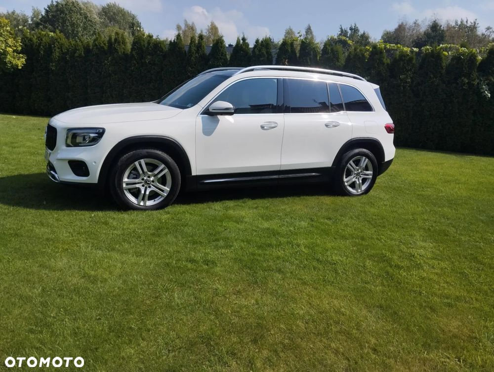 Mercedes-Benz GLB 250 4-Matic 8G-DCT - 2