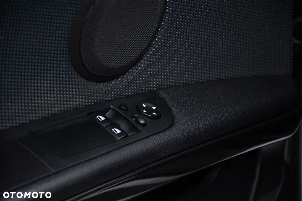 BMW Seria 3 320d - 29