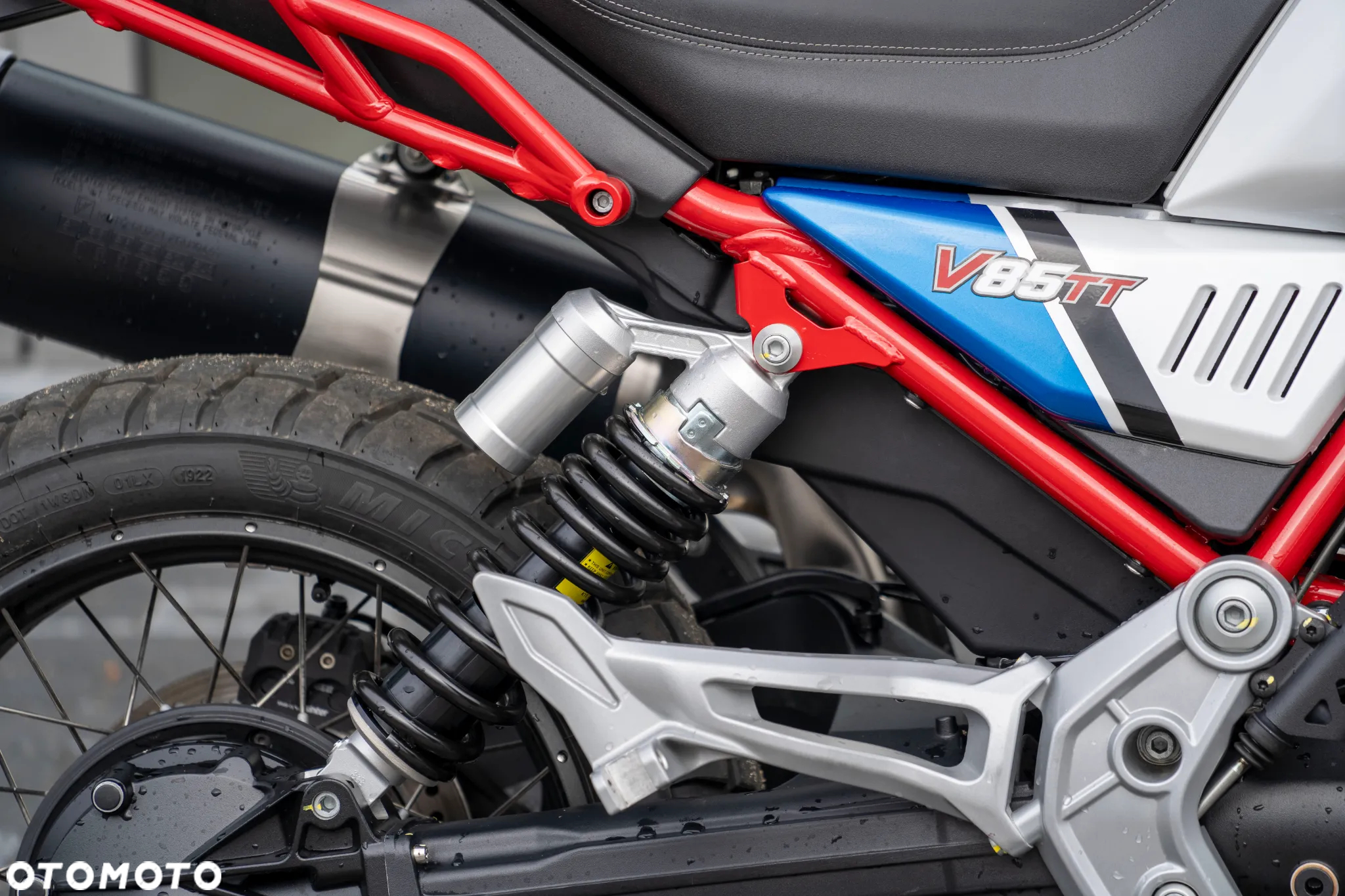 Moto Guzzi V85
