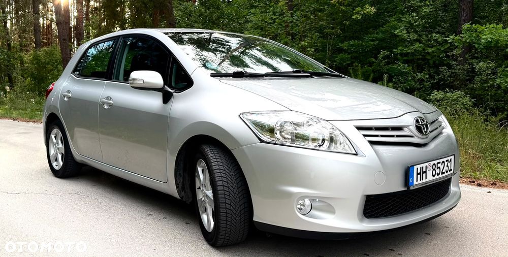 Toyota Auris - 2
