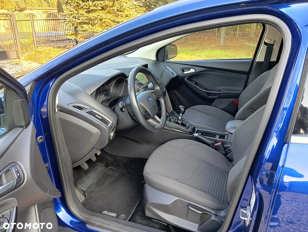 Ford Focus 1.0 EcoBoost Titanium - 29