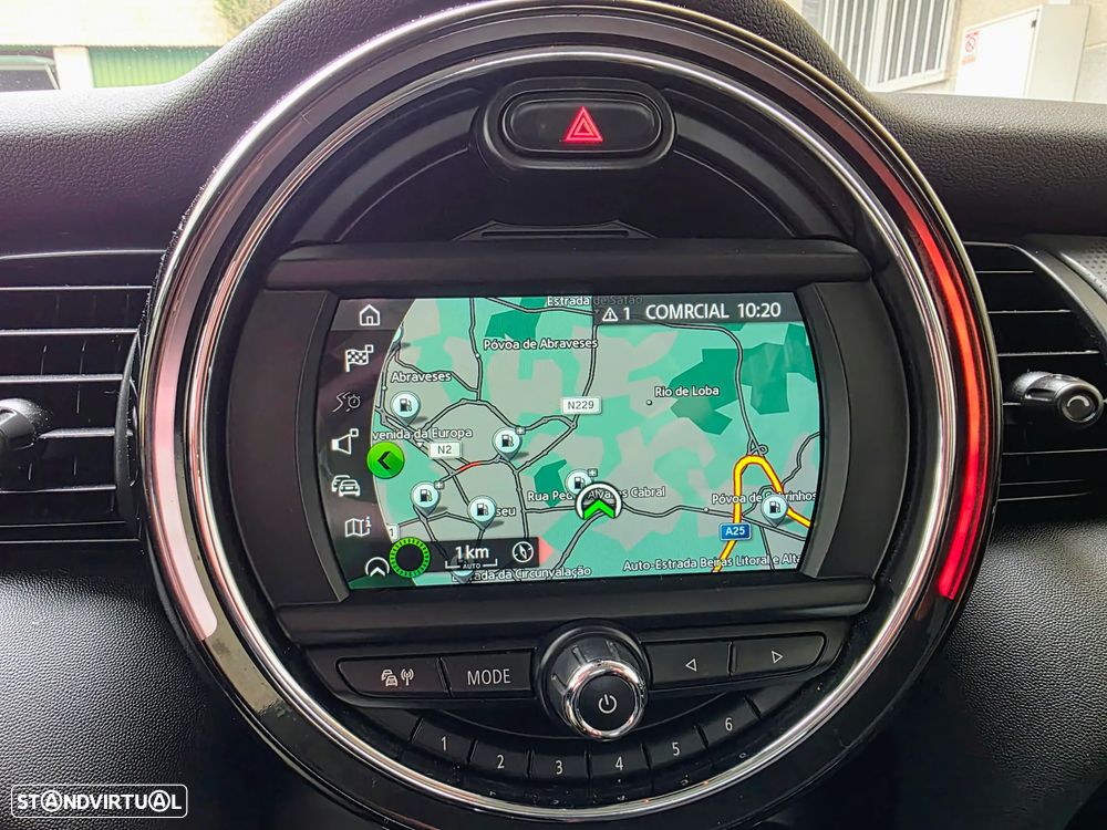 MINI 5 Portas Cooper D Auto - 37