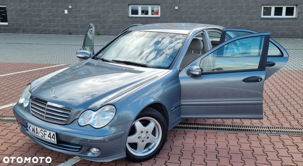 Mercedes-Benz Klasa C 180 Kompressor Automatik Classic - 22