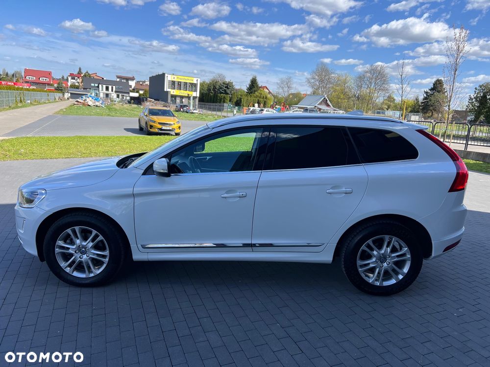 Volvo XC 60 D4 AWD Geartronic Summum - 3