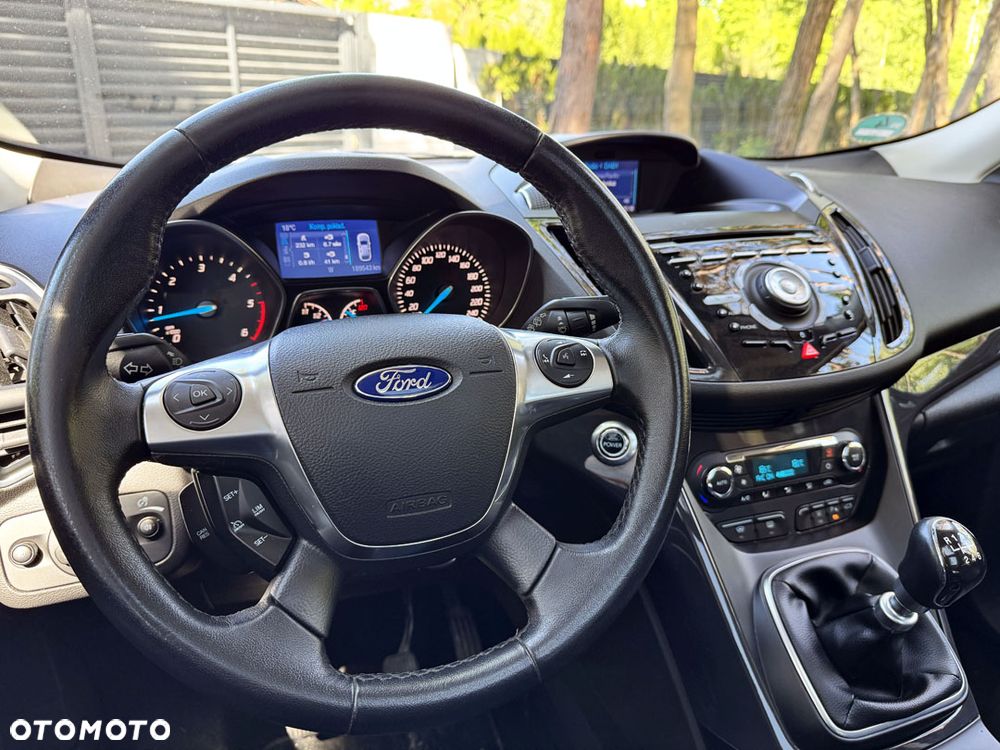 Ford Kuga 2.0 TDCi 4x4 Titanium - 26