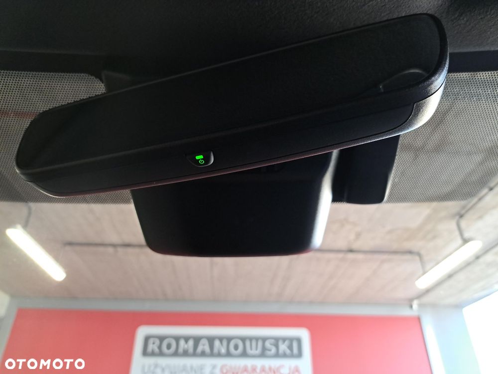 Toyota Corolla 1.8 Hybrid Style - 32