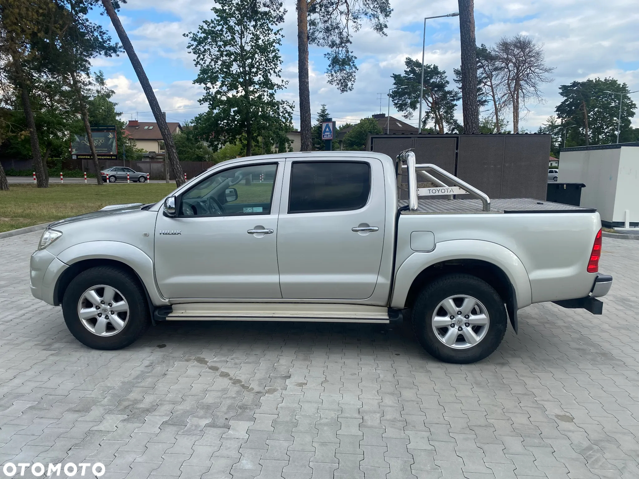 Toyota Hilux 3.0 D-4D Sol - 7