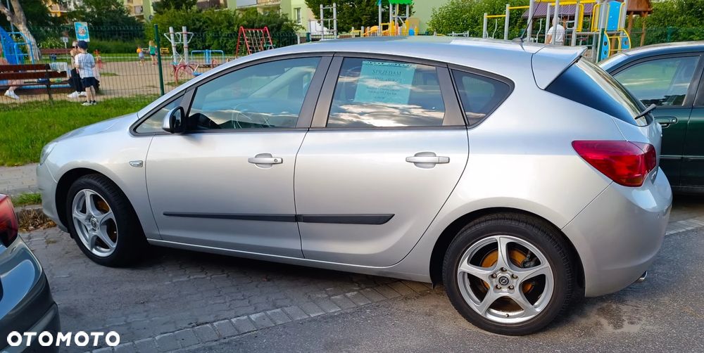Opel Astra 1.4 T Enjoy - 2