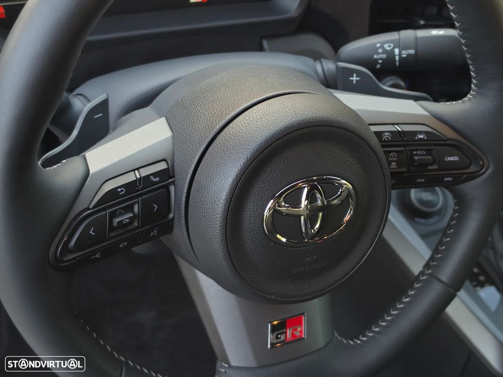 Toyota GR Yaris Auto - 13