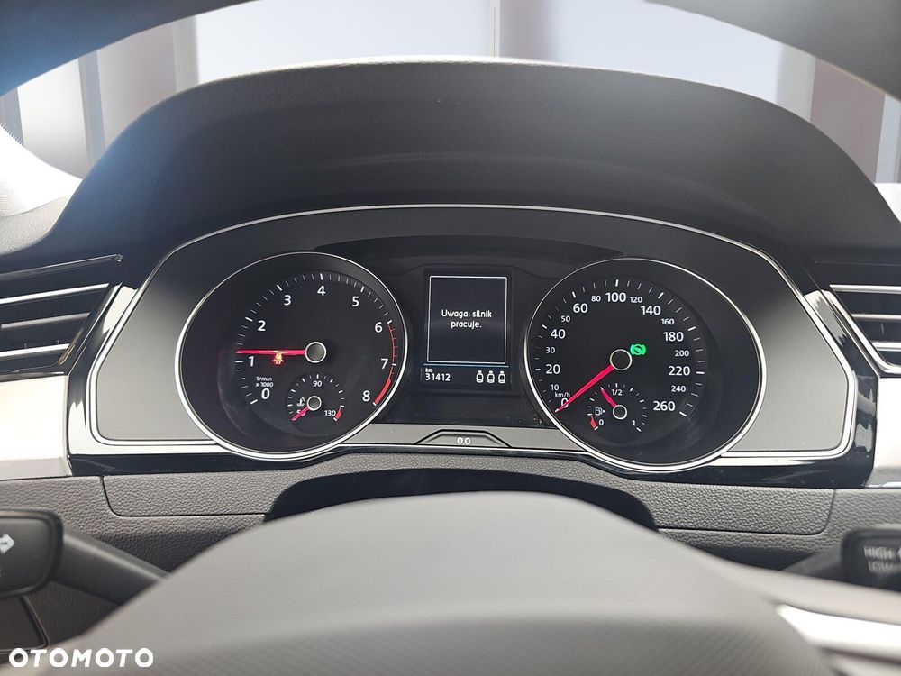Volkswagen Passat Variant 1.5 TSI EVO Business DSG - 16