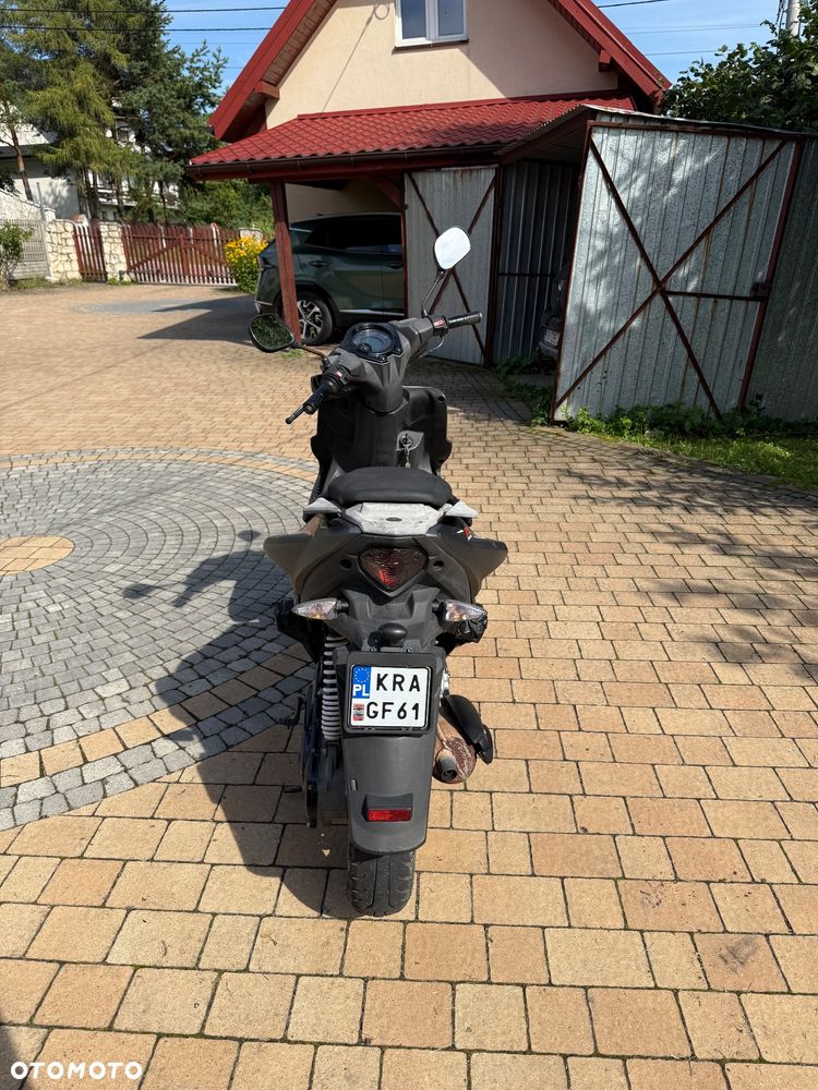 Yamaha Aerox - 4