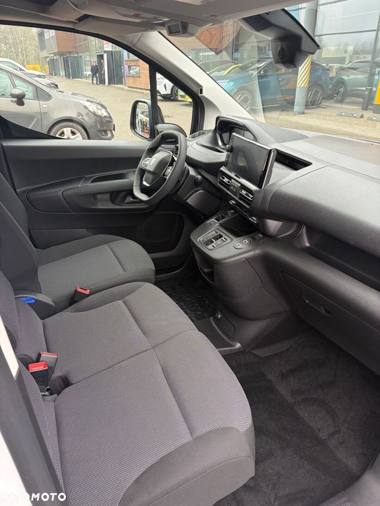 Peugeot partner Furgon XL 1.5 T.Diesel 130KM Automat - 12