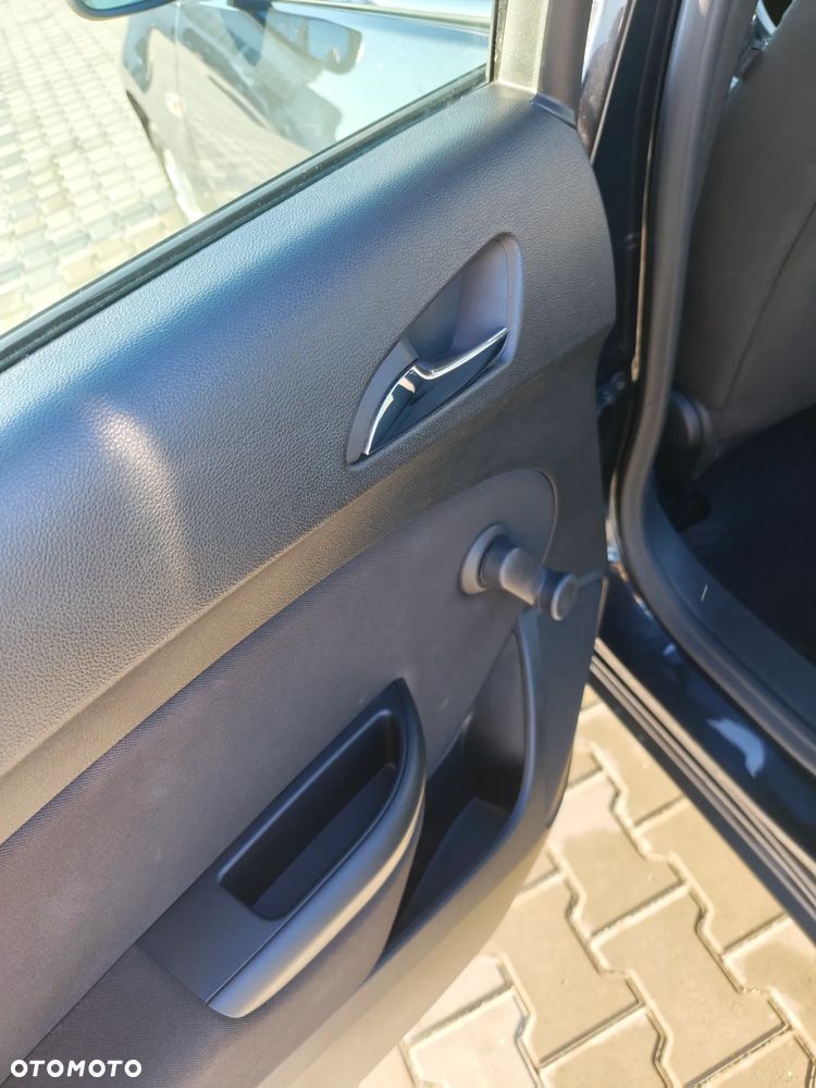 Opel Astra IV 1.4 T Active - 21