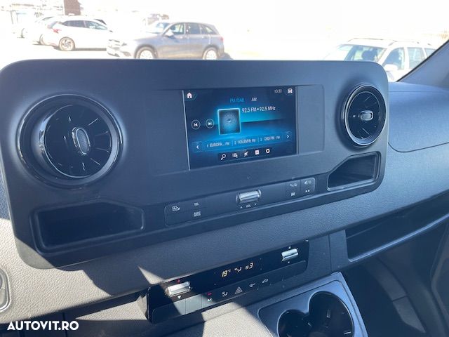Mercedes-Benz Sprinter - 5