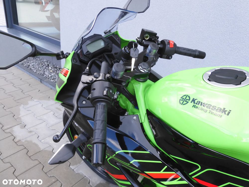 Kawasaki Ninja - 24