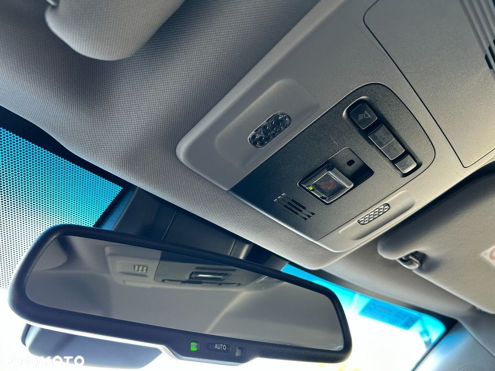 Toyota Camry 2.5 Hybrid Comfort CVT - 30