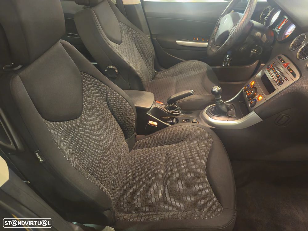 Peugeot 308 SW 1.6 HDi Premium CVM6 - 16