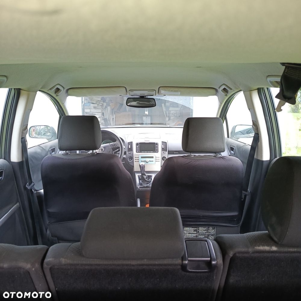 Toyota Corolla Verso - 7