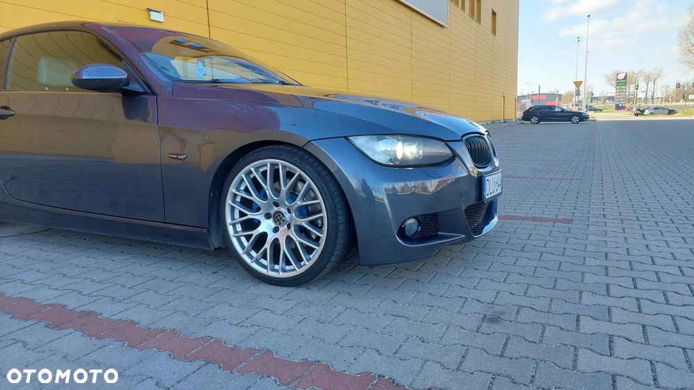 BMW Seria 3 330i - 6