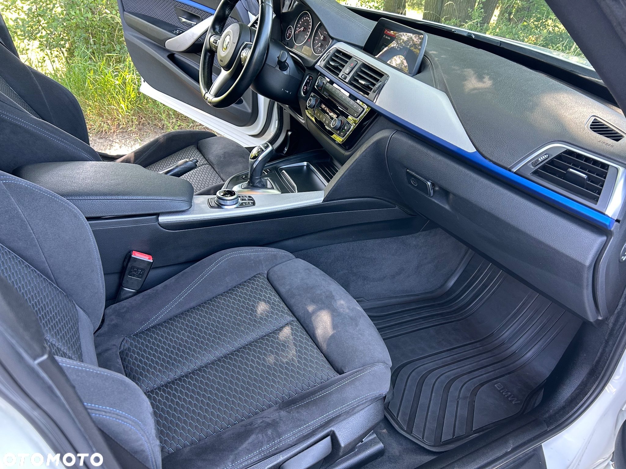 BMW 3GT 318d M Sport - 28