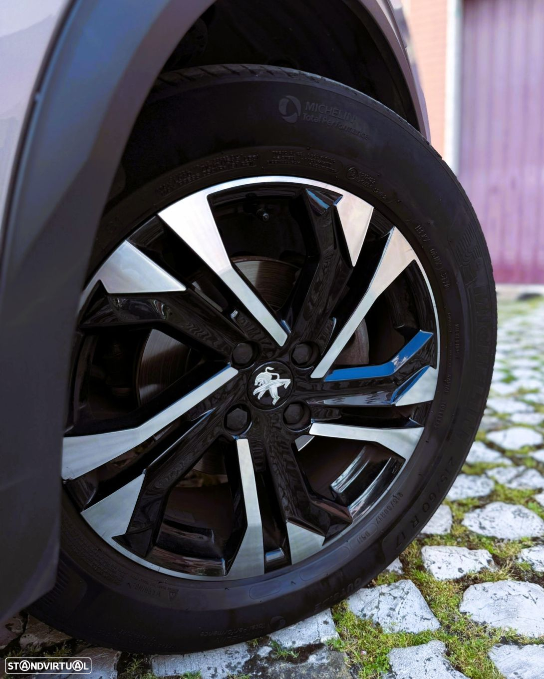 Peugeot 2008 1.2 PureTech Allure EAT8 - 7
