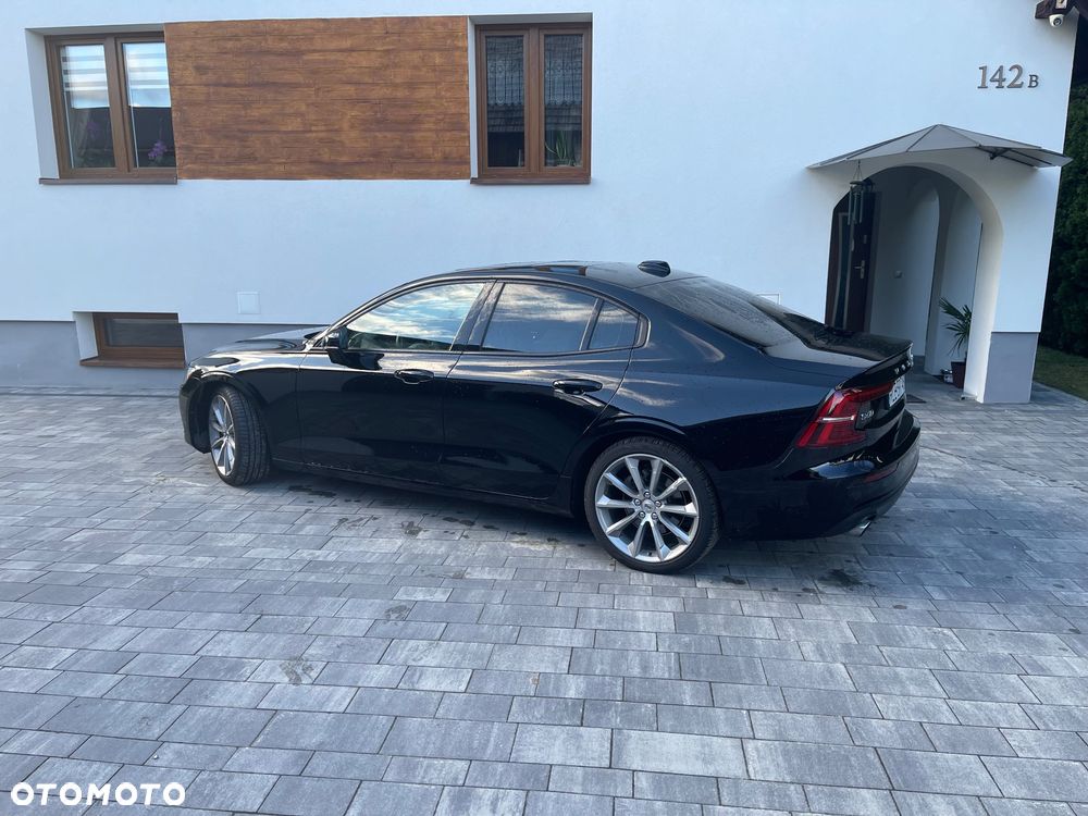 Volvo S60 T5 Momentum Pro - 2