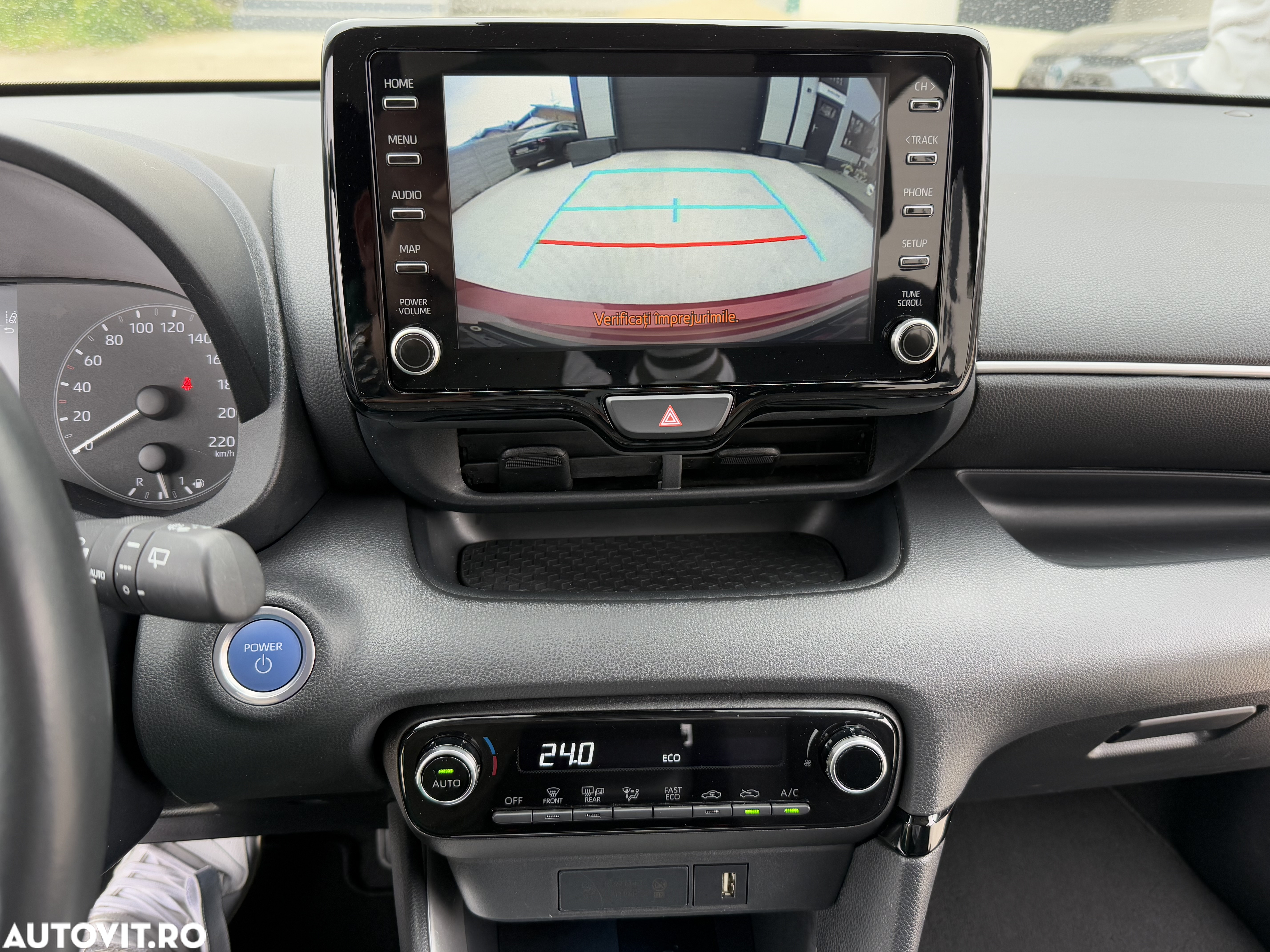 Toyota Yaris 1.5 VVT-i HSD Active - 13