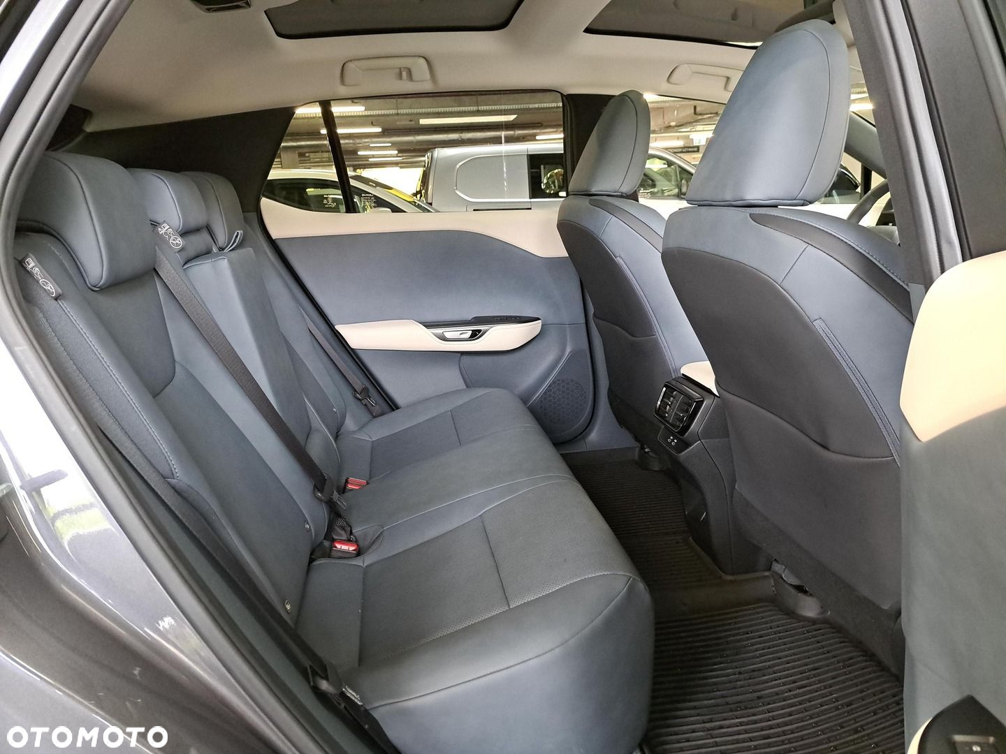Lexus RZ 450e Prestige DIRECT4 - 15