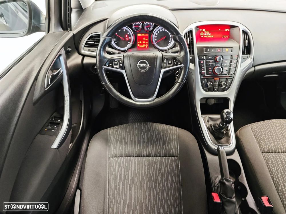 Opel Astra 1.3 CDTi Executive Start/Stop - 32