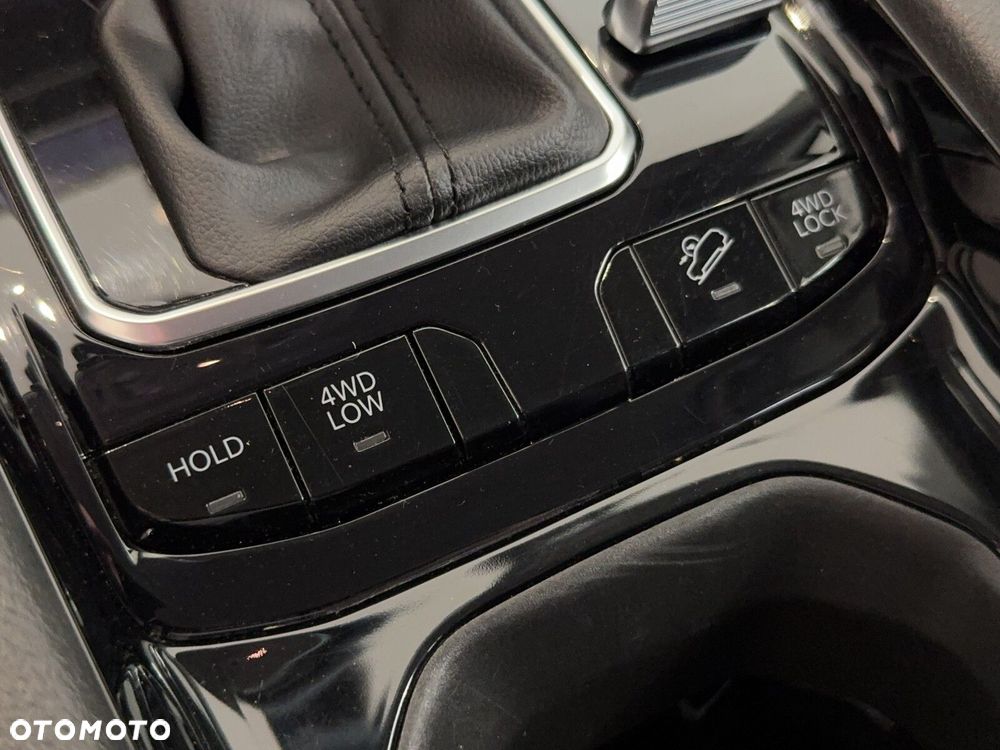 Jeep Compass - 28