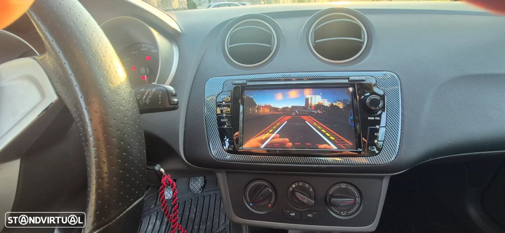 SEAT Ibiza 1.2 12V Reference - 16