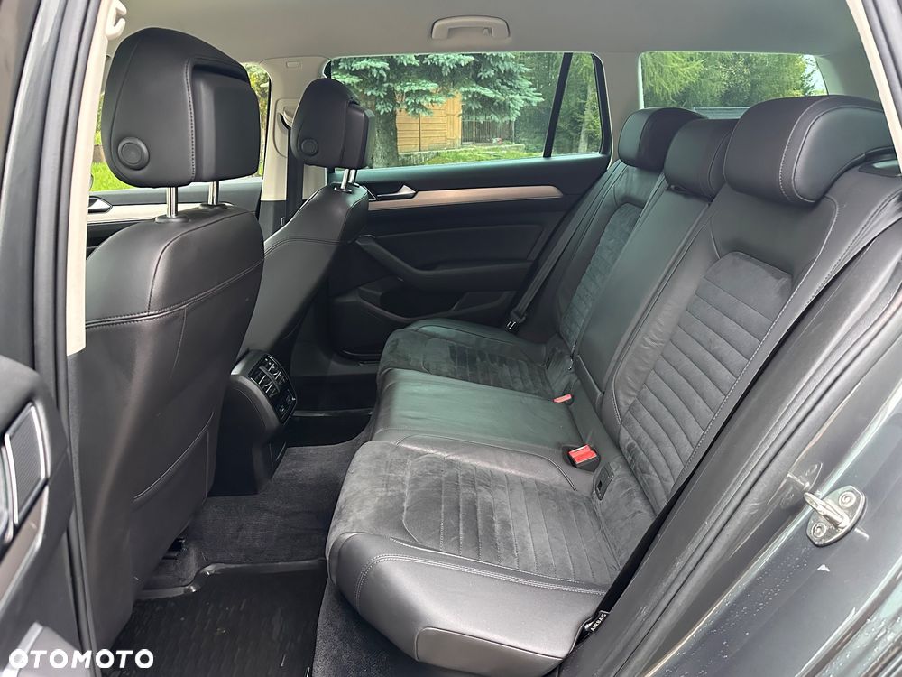 Volkswagen Passat - 27