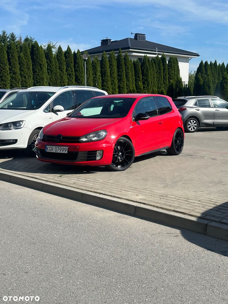 Volkswagen Golf - 2