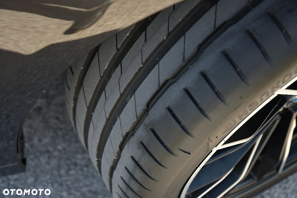 BMW Seria 5 520d Sport Line - 16
