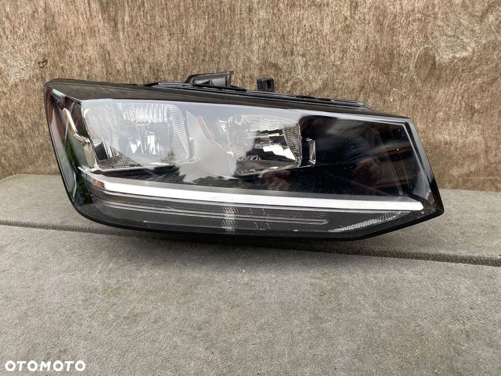 lampa audi Q2 81A zwykła  eu prawa - 2