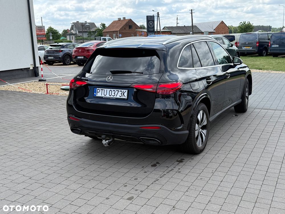 Mercedes-Benz GLC 300 de 4Matic 9G-TRONIC - 4